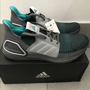 NEW adidas Ultraboost 19 Mens Running Shoes